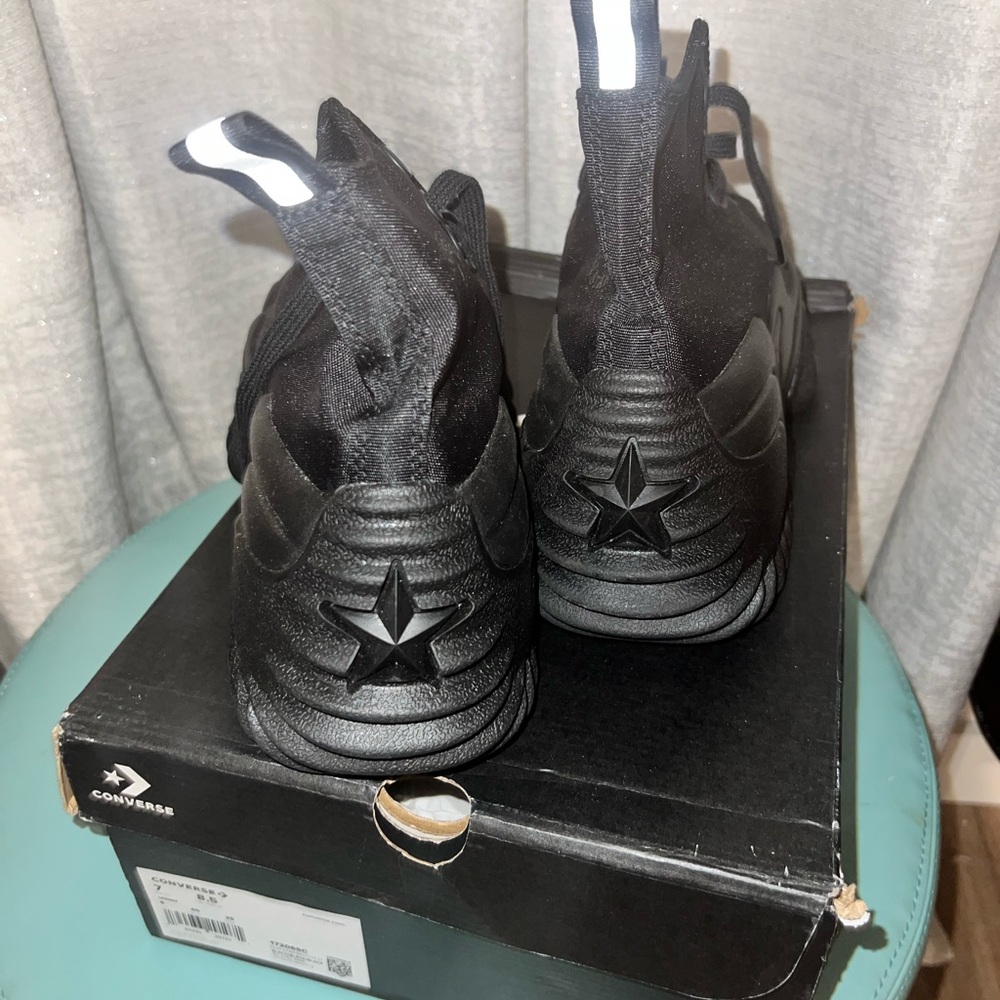Converse - Picture 4 of 4